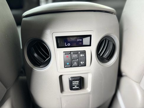 Used 2010 Honda Pilot EX-L image 20