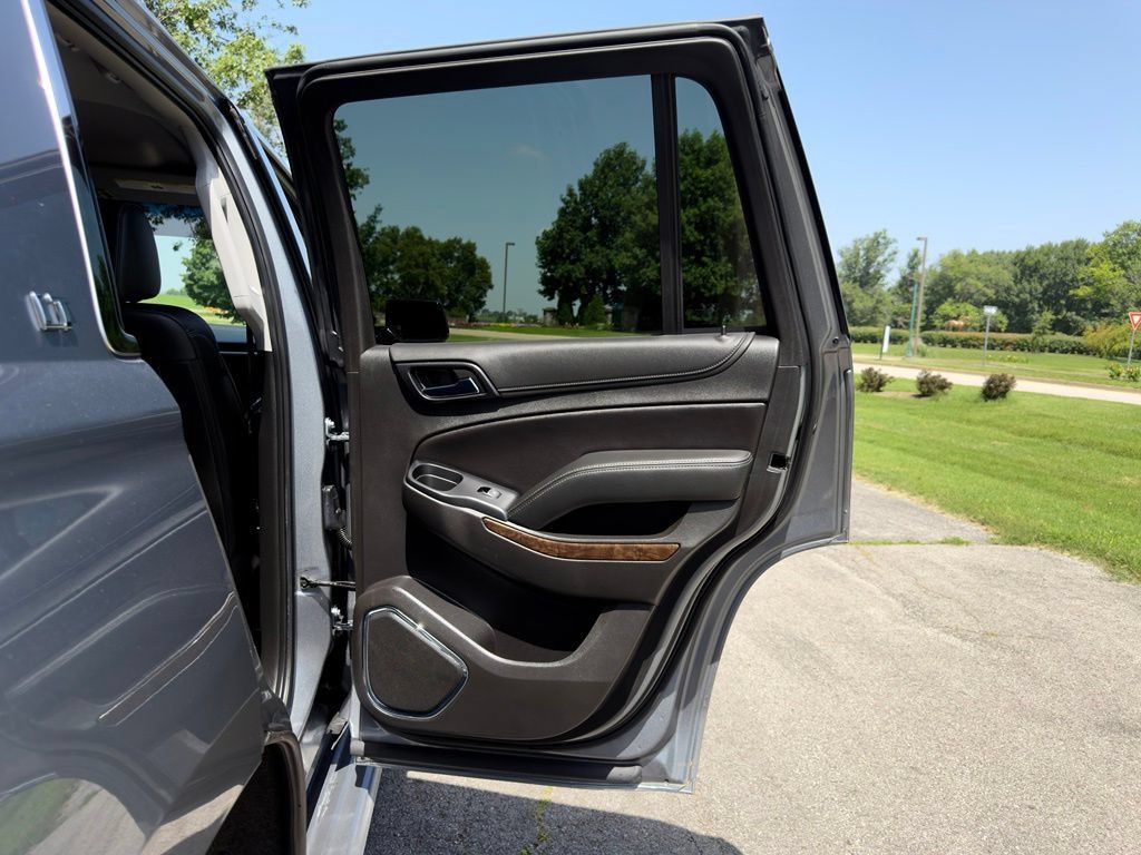 Used 2020 Chevrolet Tahoe LT AWD/4WD image 31