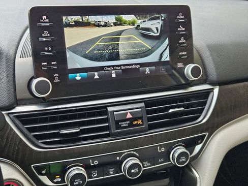 Used 2021 Honda Accord EX-L image 16