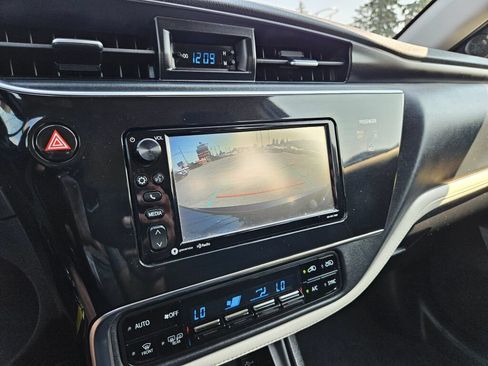 Used 2018 Toyota Corolla iM FWD image 24