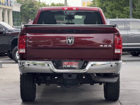 Used 2017 RAM 2500 Tradesman w/ Chrome Appearance Group AWD/4WD image 4