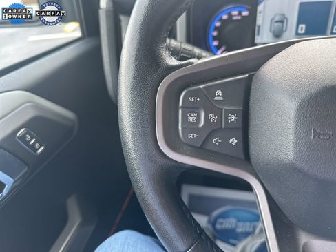 Used 2023 Ford Bronco Badlands image 8