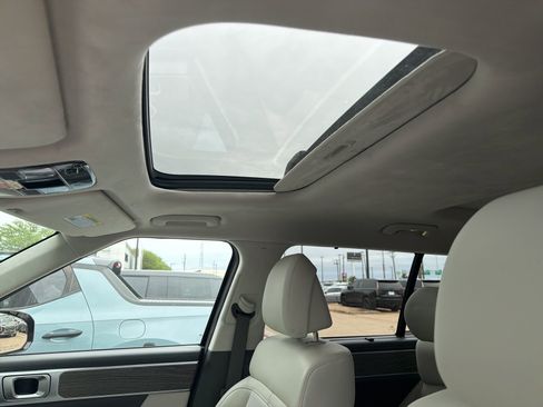 Used 2025 Hyundai Santa Fe Calligraphy image 14