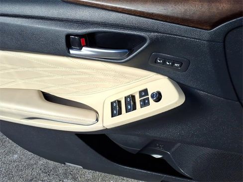 Certified 2020 Toyota Avalon Limited w/ Advanced Safety Package image 10
