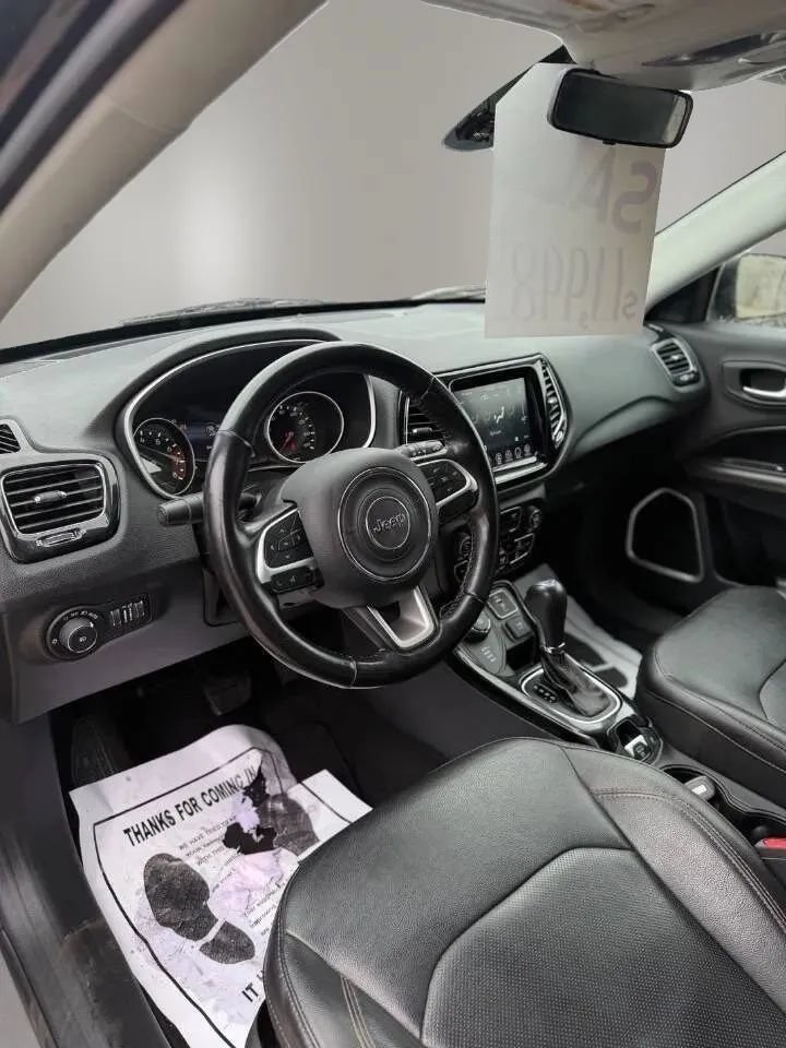 Used 2020 Jeep Compass Limited AWD/4WD image 9