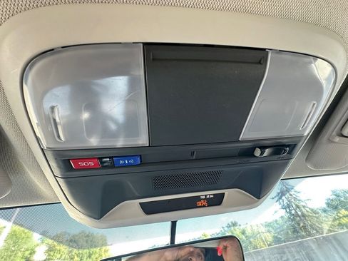 Used 2018 Subaru Impreza 2.0i Limited w/ Popular Package #2 image 23