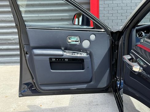 Used 2020 Rolls-Royce Ghost image 17