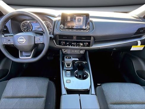 New 2026 Nissan Rogue SV FWD image 5