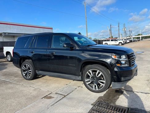 Used 2019 Chevrolet Tahoe LT w/ RST Edition RWD image 4