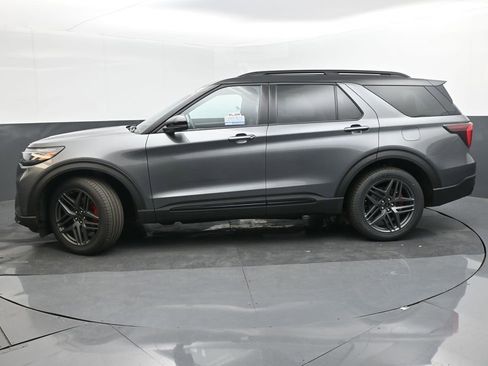 New 2026 Ford Explorer ST image 2