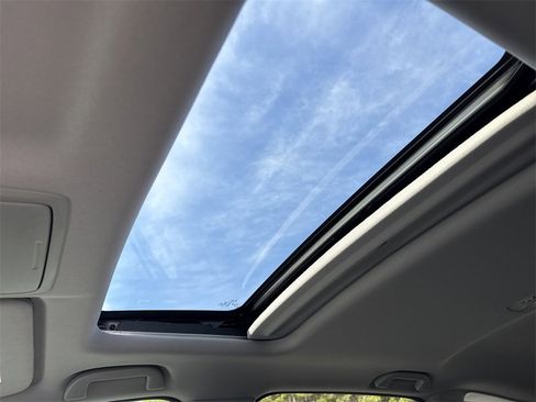 Used 2022 Honda CR-V EX-L image 29