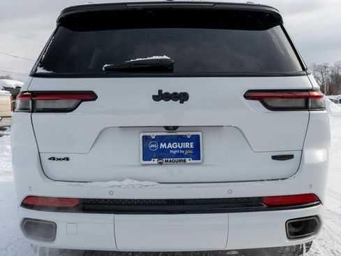 Used 2024 Jeep Grand Cherokee L Summit w/ High Altitude Package image 7