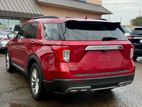 Used 2020 Ford Explorer XLT w/ Equipment Group 202A image 9