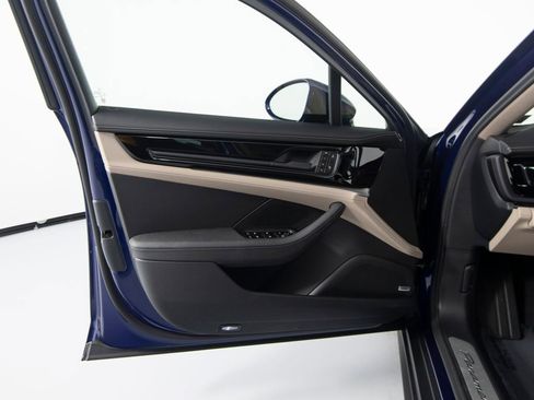 New 2026 Porsche Panamera 4 AWD/4WD image 18