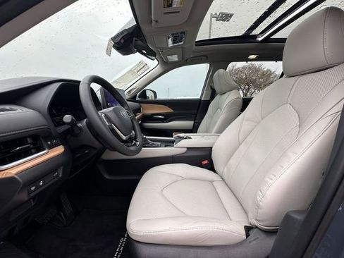New 2026 Toyota Grand Highlander Limited image 26