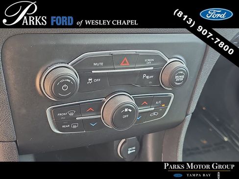 Used 2017 Dodge Charger SE w/ Popular Equipment Group image 21
