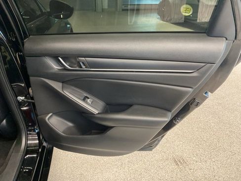 Used 2022 Honda Accord Sport image 34