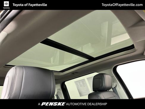 Used 2024 Toyota Tundra Limited AWD/4WD image 15