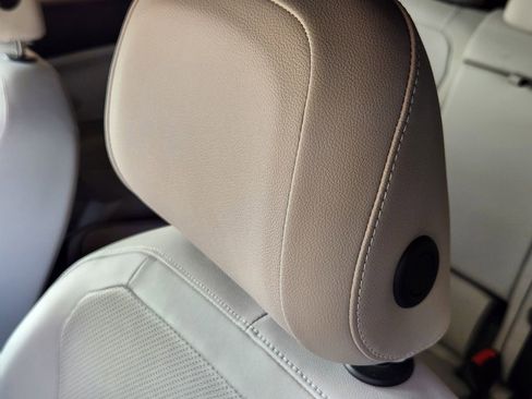 Used 2023 Volkswagen Tiguan SEL R-Line image 14