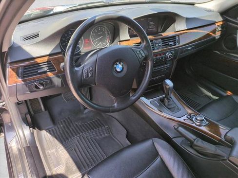 Used 2011 BMW 335i xDrive Sedan AWD/4WD image 10