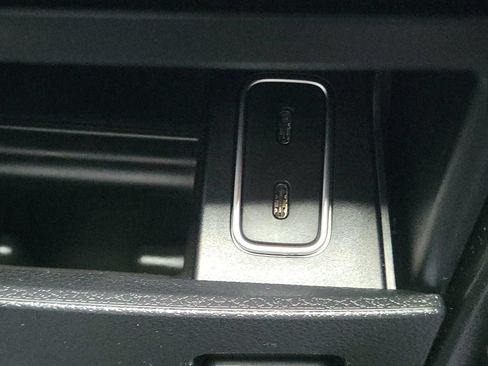 Used 2023 Mercedes-Benz GLS 450 4MATIC image 26