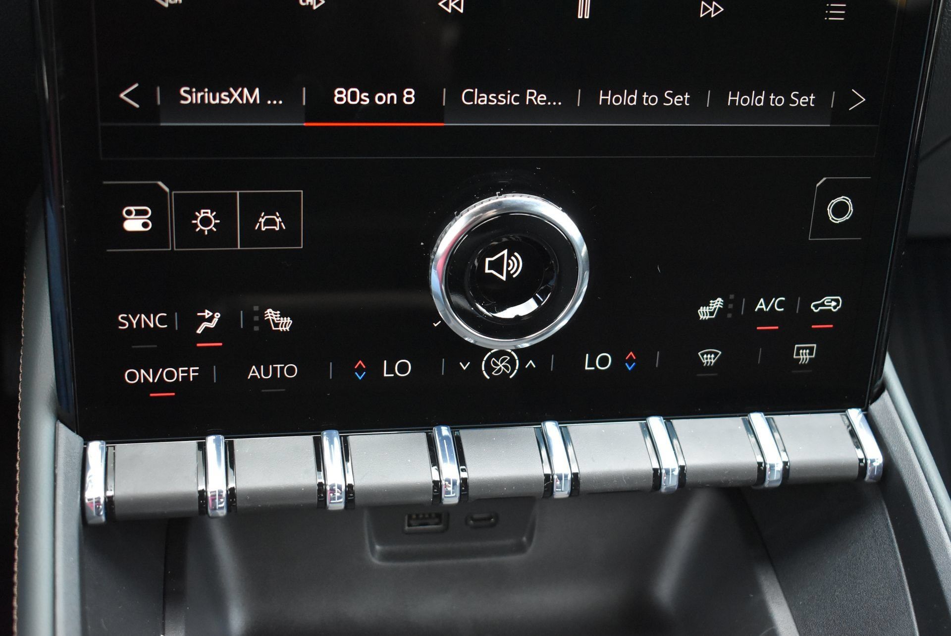 New 2026 GMC Terrain AT4 w/ Technology Package II AWD/4WD image 31