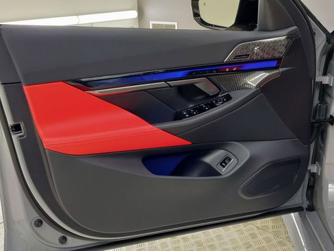 New 2026 BMW M5 w/ Executive Package AWD/4WD image 11