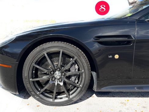 Used 2017 Aston Martin V12 Vantage S image 13