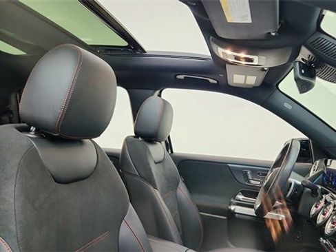 Used 2024 Mercedes-Benz EQB 250+ 250+ image 21