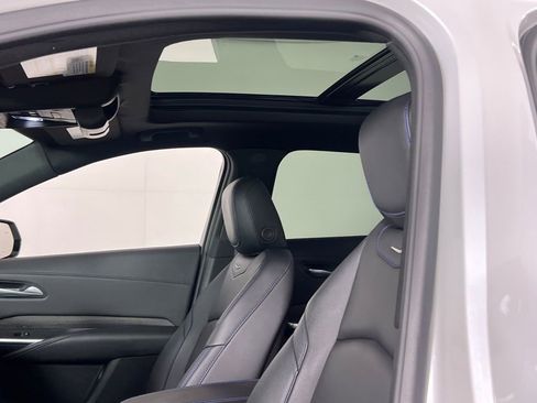 Used 2024 Cadillac XT4 Sport image 23