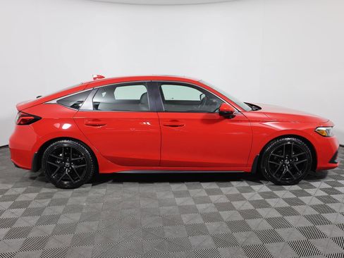 Used 2024 Honda Civic Sport Touring image 4