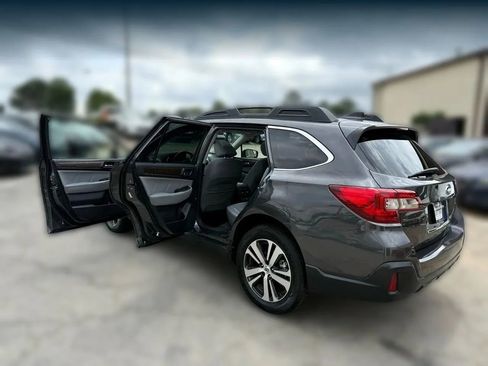 Used 2018 Subaru Outback 2.5i Limited image 25