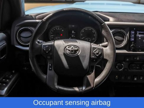Used 2019 Toyota Tacoma TRD Sport AWD/4WD image 32