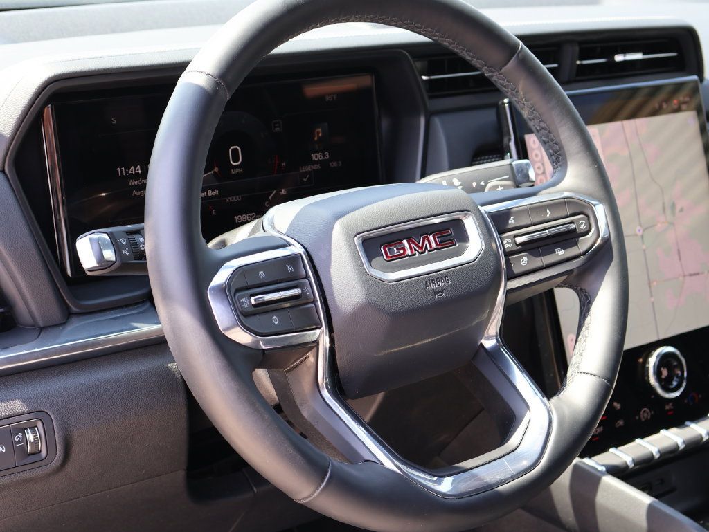 Used 2026 GMC Terrain Elevation AWD/4WD image 23