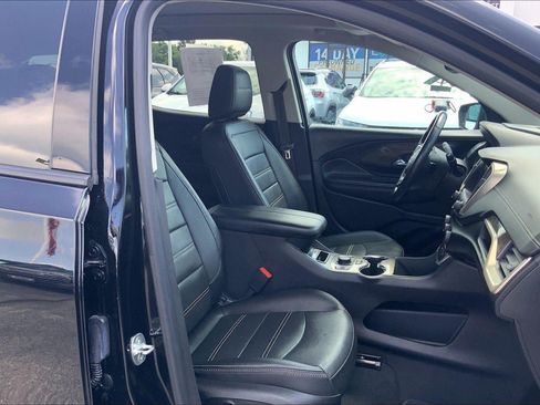 Used 2022 GMC Terrain Denali w/ Denali Premium Package AWD/4WD image 7
