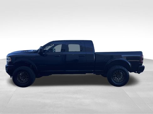 Used 2024 RAM 2500 Laramie w/ Night Edition AWD/4WD image 8