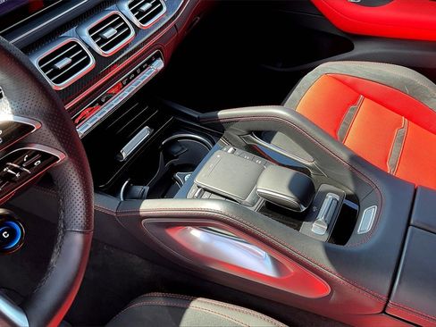 Used 2025 Mercedes-Benz GLE 53 AMG 4MATIC image 12