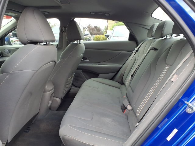 Used 2025 Hyundai Elantra SEL FWD image 9