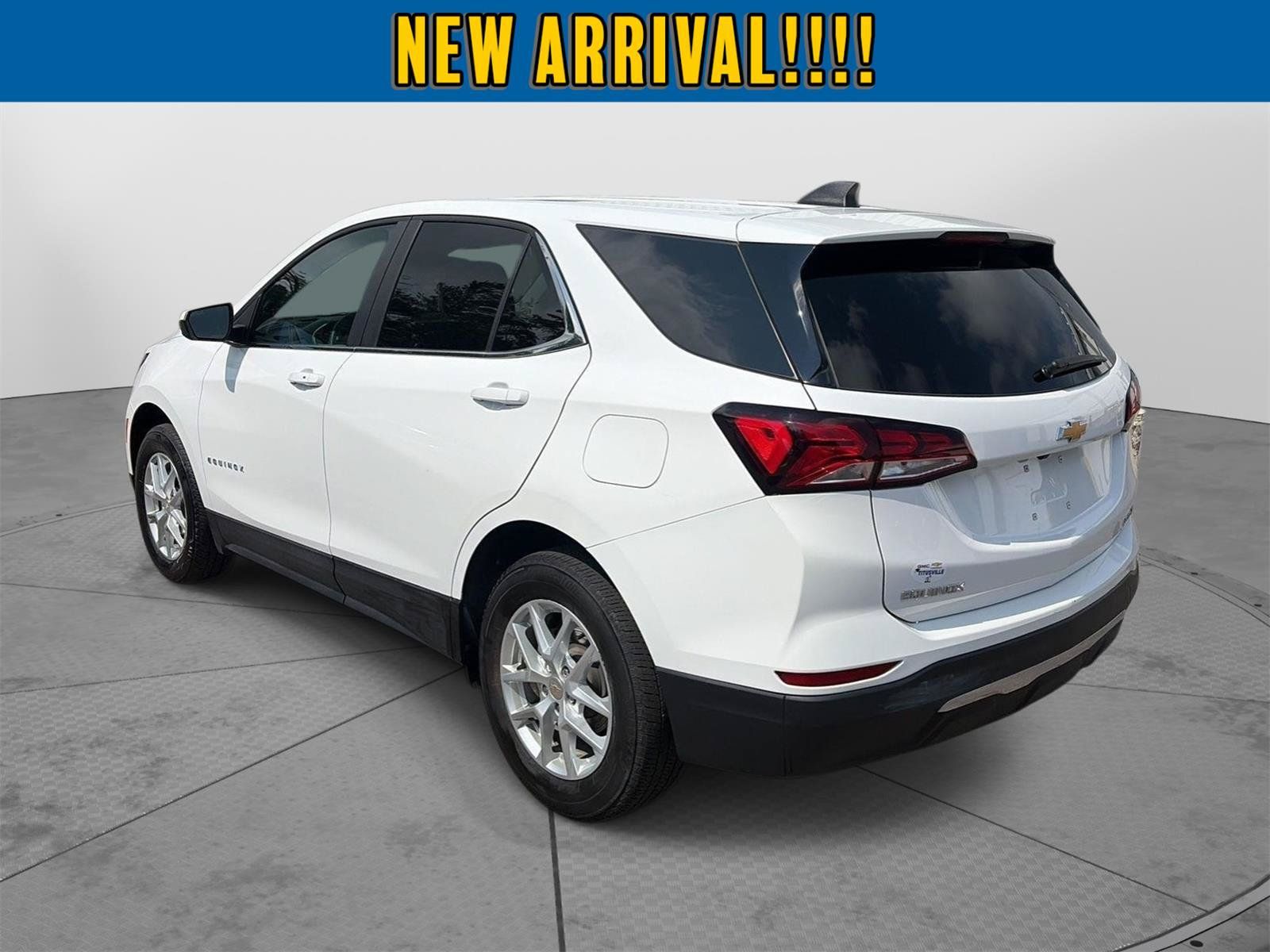 Used 2023 Chevrolet Equinox LT AWD/4WD image 5