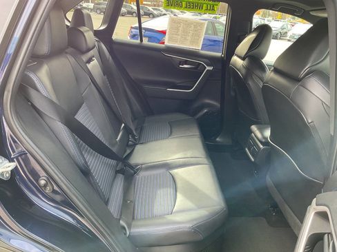 Used 2021 Toyota RAV4 XSE image 31