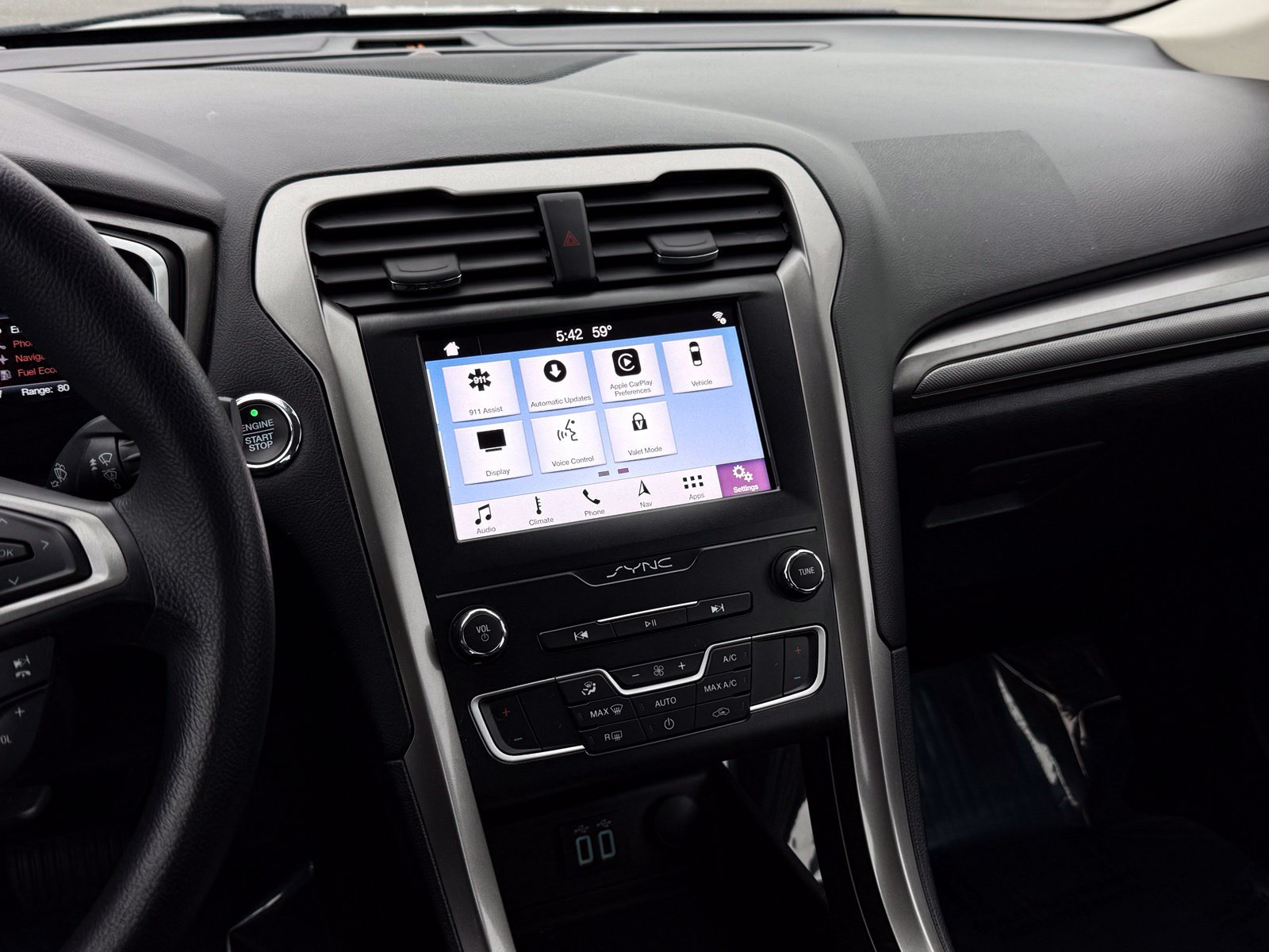 Used 2019 Ford Fusion SE FWD image 30