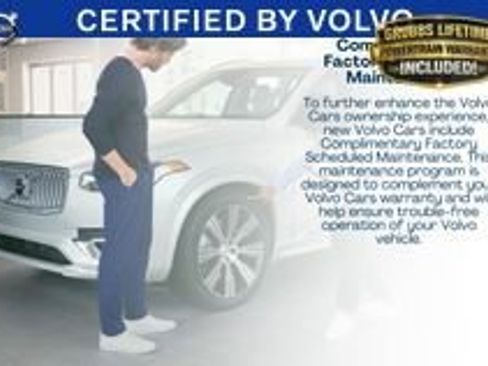 Used 2023 Volvo XC40 B4 Ultimate FWD image 7