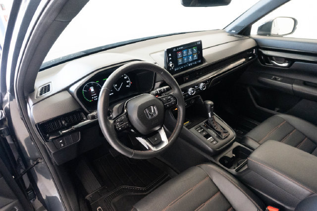 Used 2024 Honda CR-V Sport Touring image 3