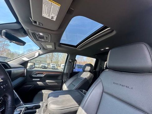 Used 2023 GMC Sierra 1500 Denali w/ Denali Reserve Package image 27