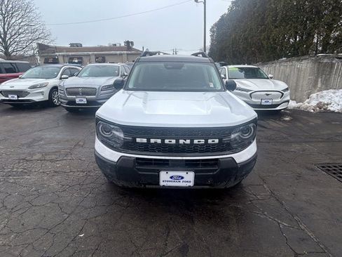 Used 2025 Ford Bronco Sport Outer Banks w/ Outer Banks Tech Package+ image 2