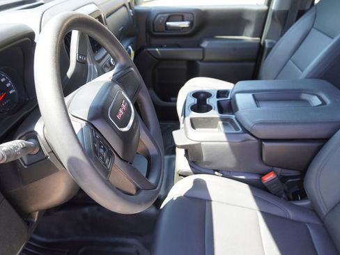 Used 2025 GMC Sierra 2500 Pro AWD/4WD image 16