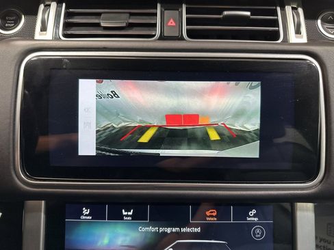 Used 2018 Land Rover Range Rover Supercharged image 32