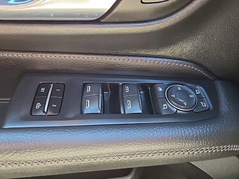 Used 2024 GMC Yukon Denali AWD/4WD image 25