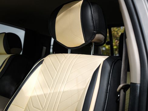 Used 2012 Toyota Tundra 4x4 Double Cab image 16