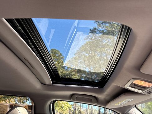 Used 2015 Honda Pilot EX-L image 9